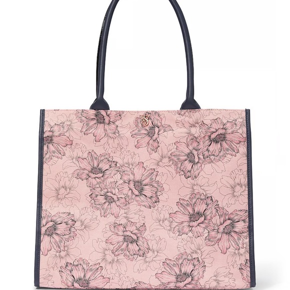 $8 or ‼️BUNDLE 4 CLEARANCE ITEMS FOR $20‼️ NWT VS Pink Floral Shopping Tote Bag - Picture 1 of 8